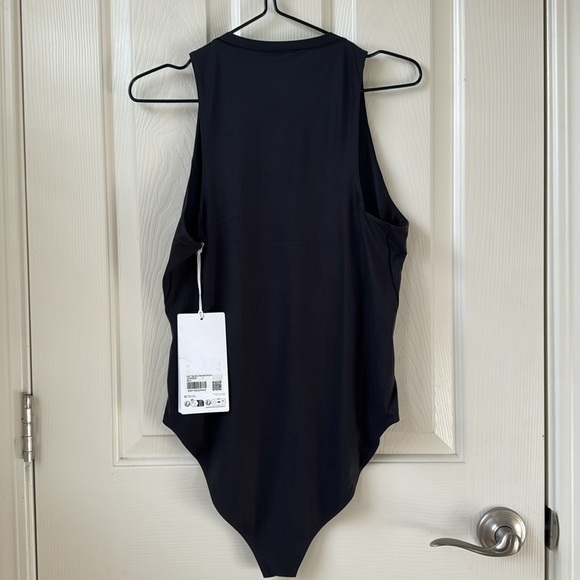 NWT Lululemon Nulu High-neck Bodysuit sleeveless Bikini cut Black Large - Picture 5 of 8
